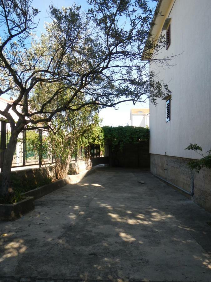 Dinka'S Apartment Stari Grad  Zewnętrze zdjęcie